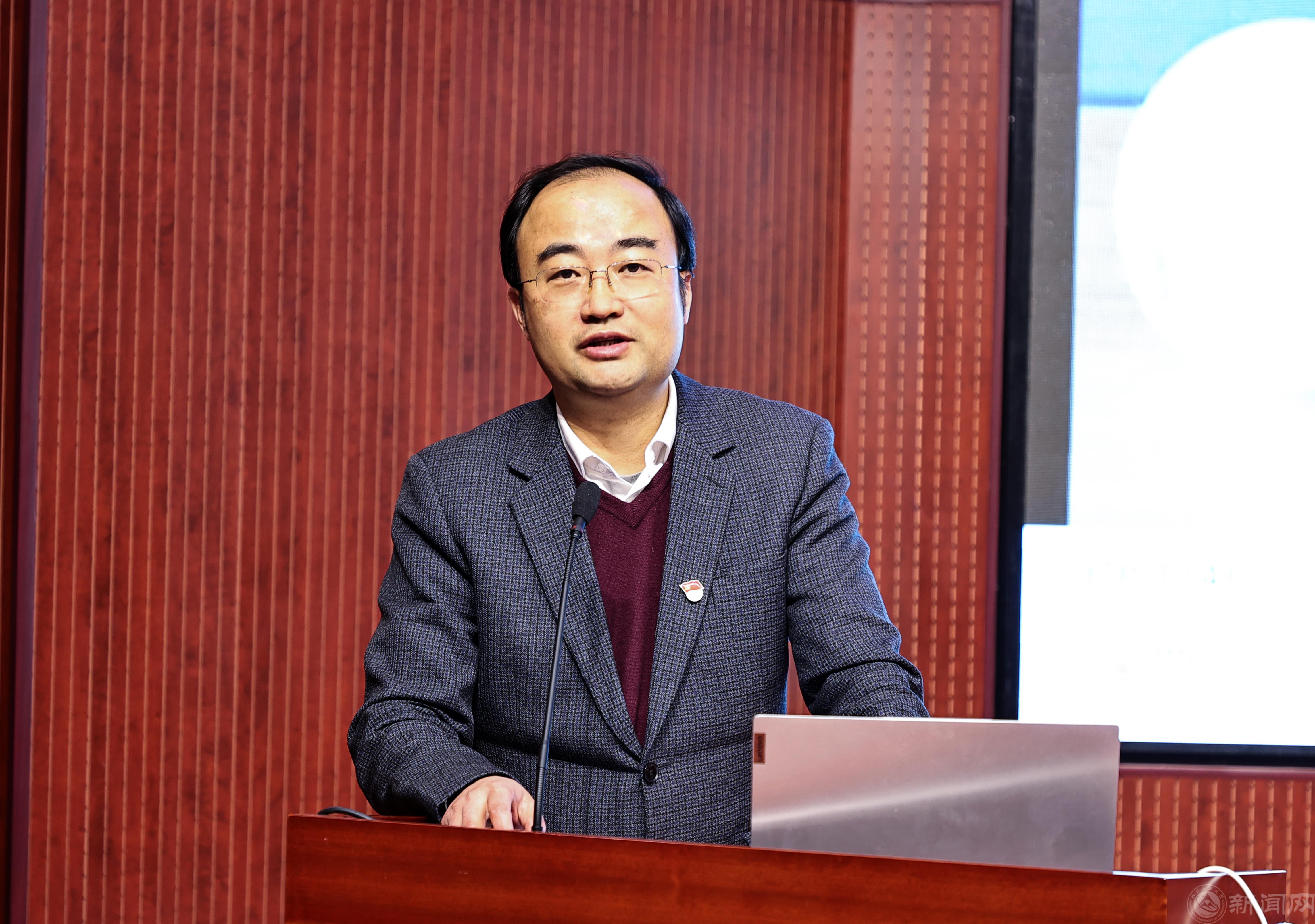 王力講話.jpg 王力講話.jpg