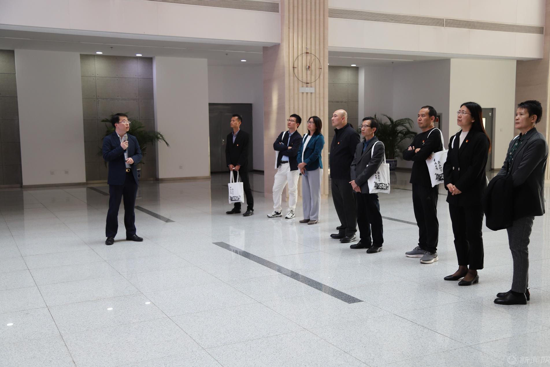 image005.jpg image005.jpg