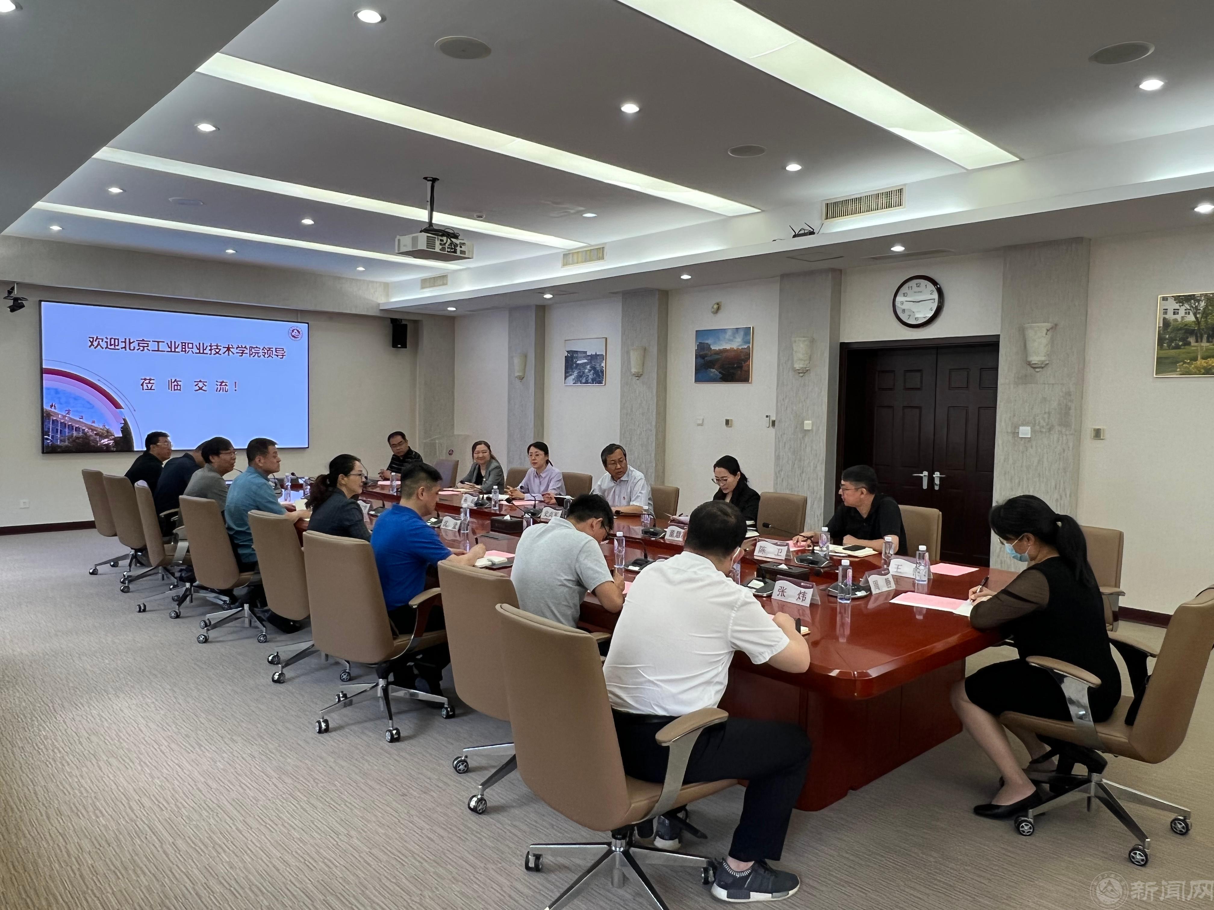 a07115480871a33bf623580f3347c5d.jpg a07115480871a33bf623580f3347c5d.jpg