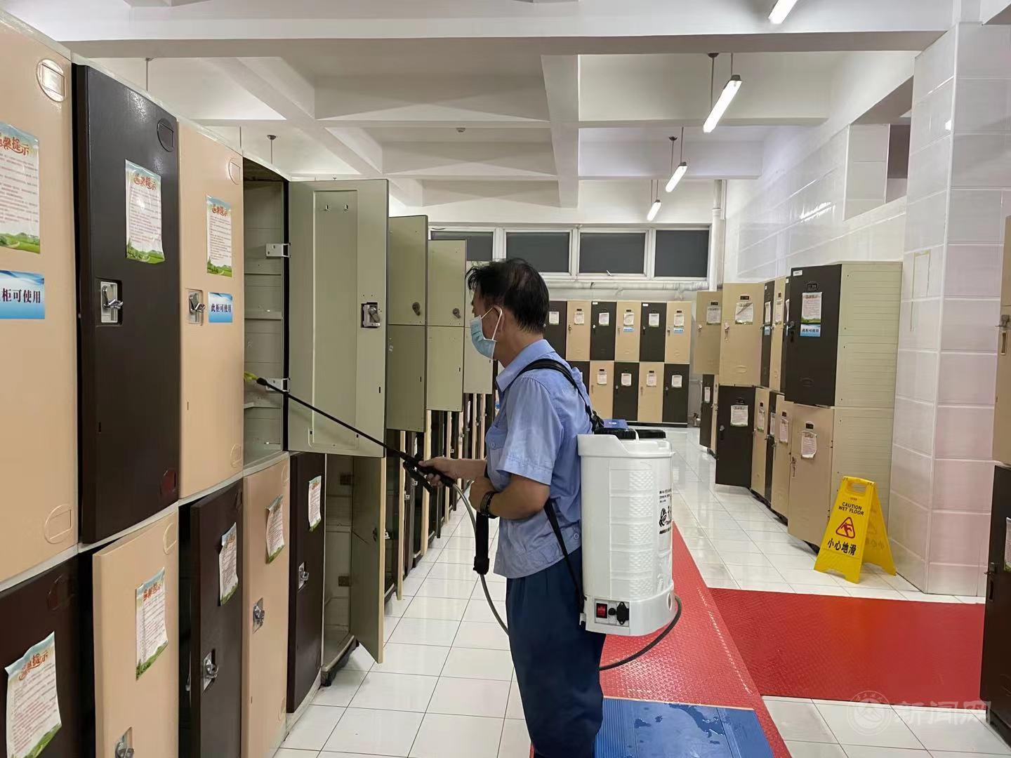 公共浴室更衣柜消殺.jpg