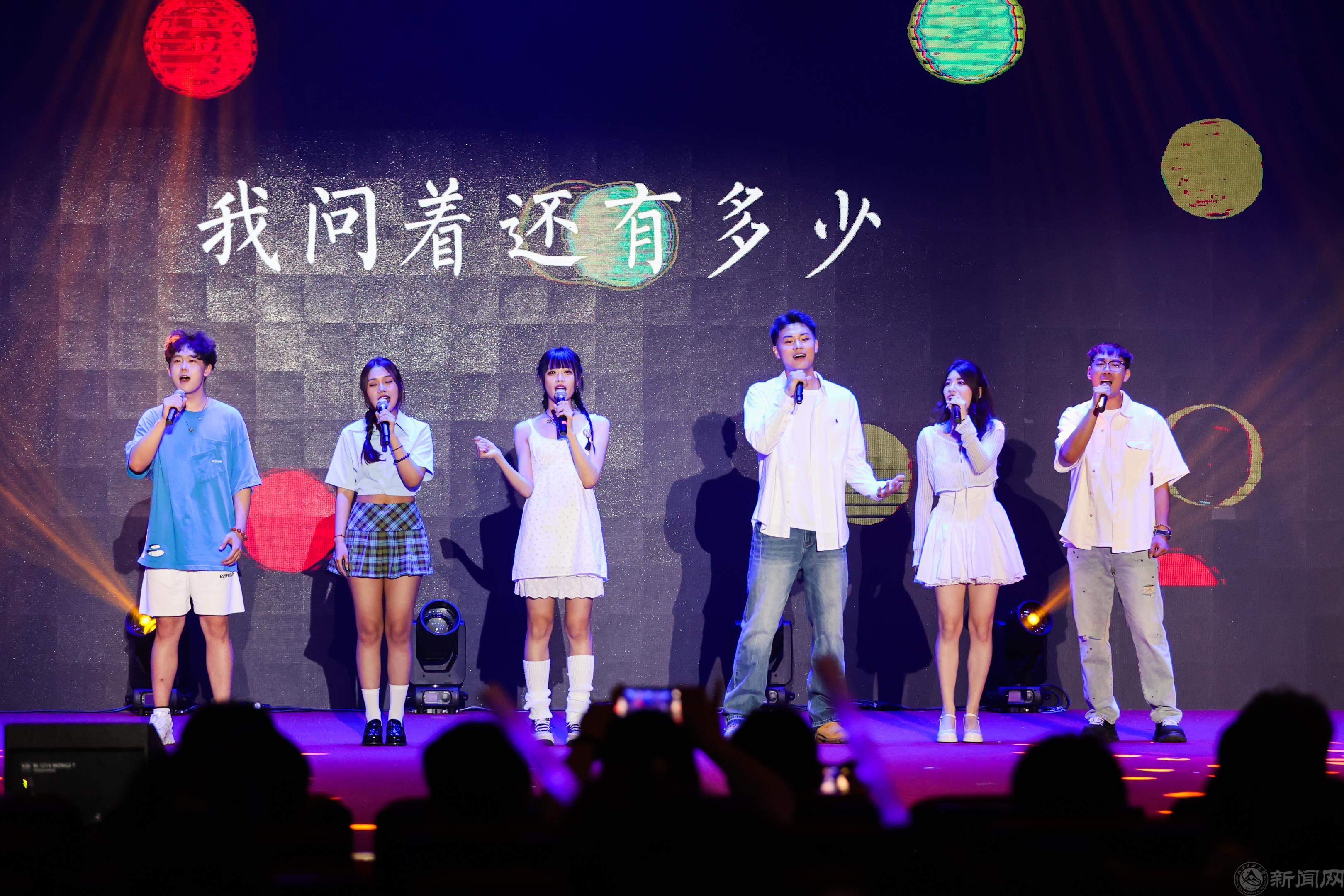 AG8I0989.jpg AG8I0989.jpg