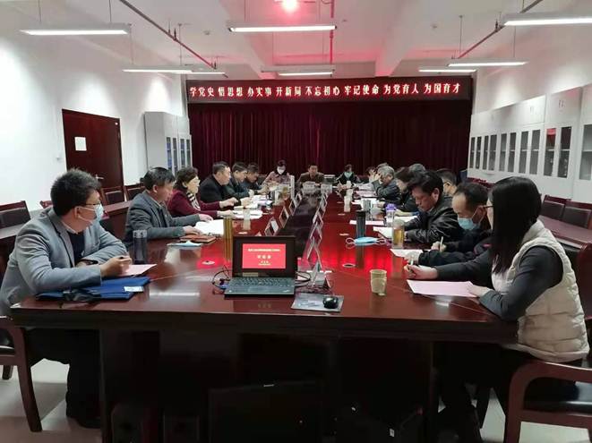 說明: G:\01 - 研究生教育工作會議\分組討論總結(jié)\理學院總結(jié)、照片\理-領(lǐng)導(dǎo)照2.jpg