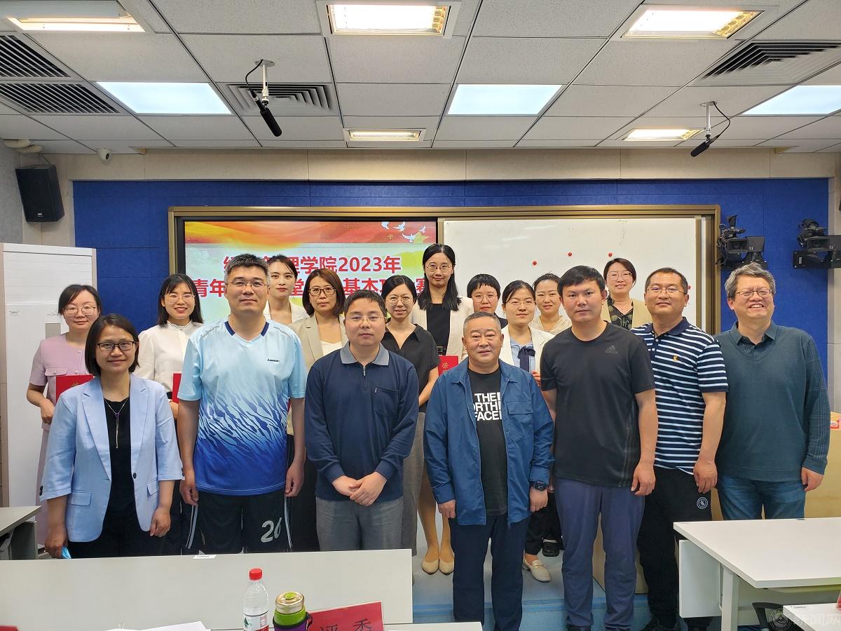 集體合影 - 副本.jpg 集體合影 - 副本.jpg